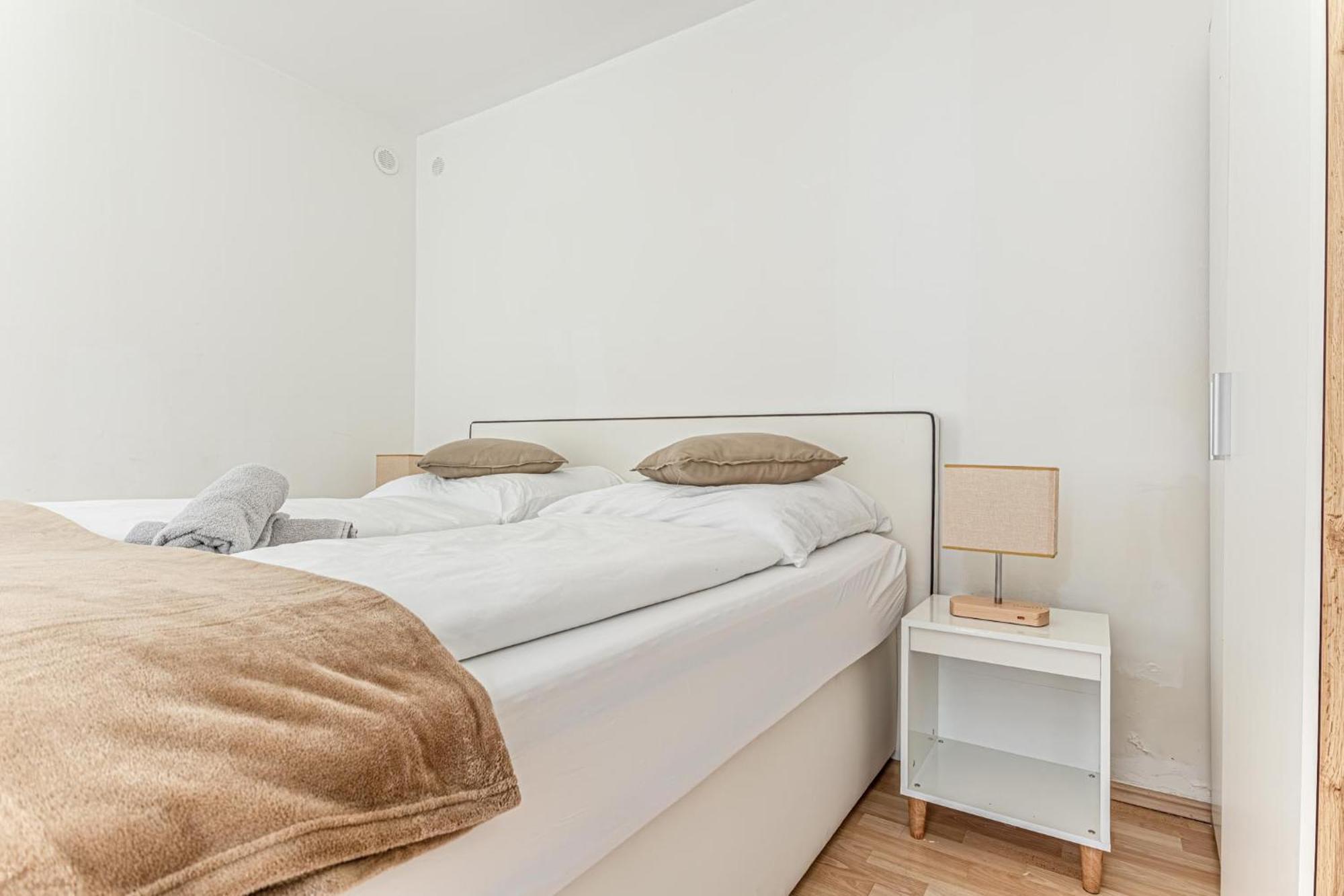 City Vibes: 1Br Apt, 10 Min To Westbahnhof Vienna Exterior photo